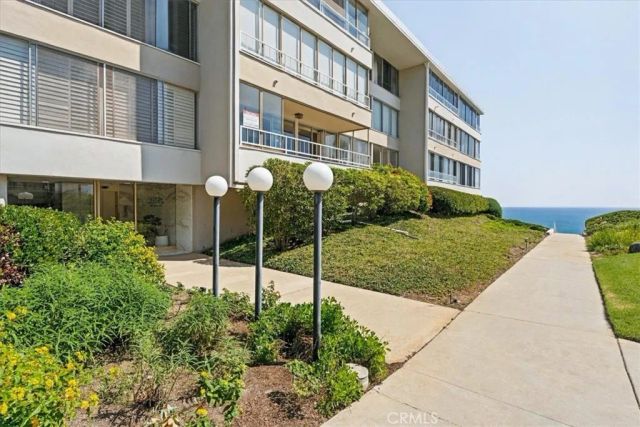32759 Seagate Dr 103, Rancho Palos Verdes, CA 90275