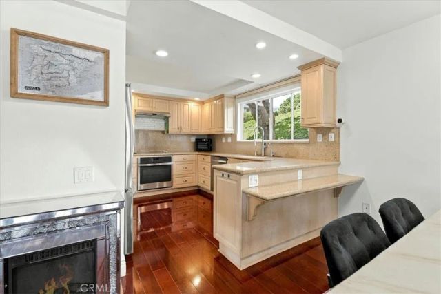 32759 Seagate Dr 103, Rancho Palos Verdes, CA 90275