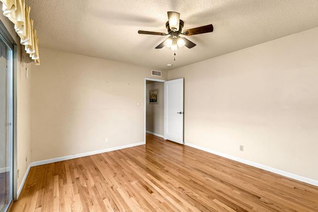 411 W Vartikian Avenue, Fresno, CA 93704