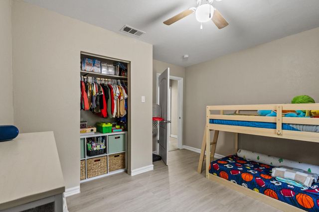 1221 W Crawford Street, Denison, TX 75020