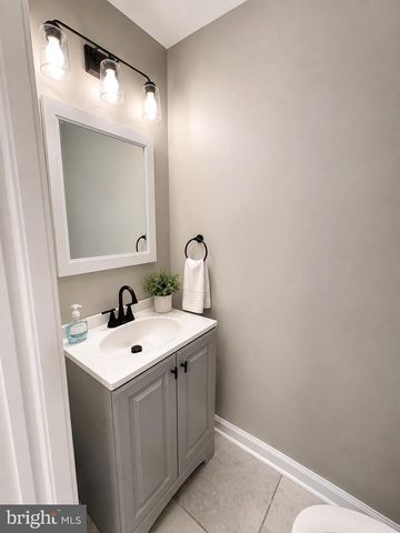 937 WOODSTOCK CT, Sewell, NJ 08080