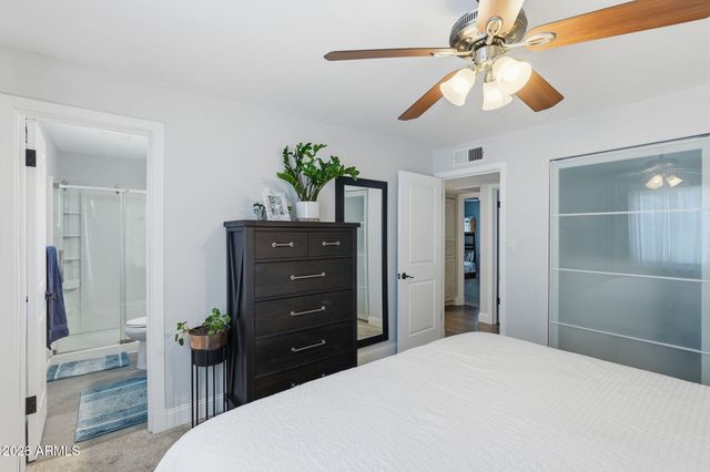4051 E EMILE ZOLA Avenue, Phoenix, AZ 85032
