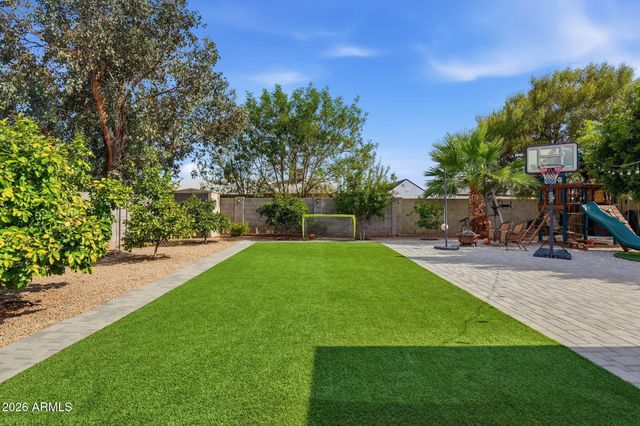 4051 E EMILE ZOLA Avenue, Phoenix, AZ 85032
