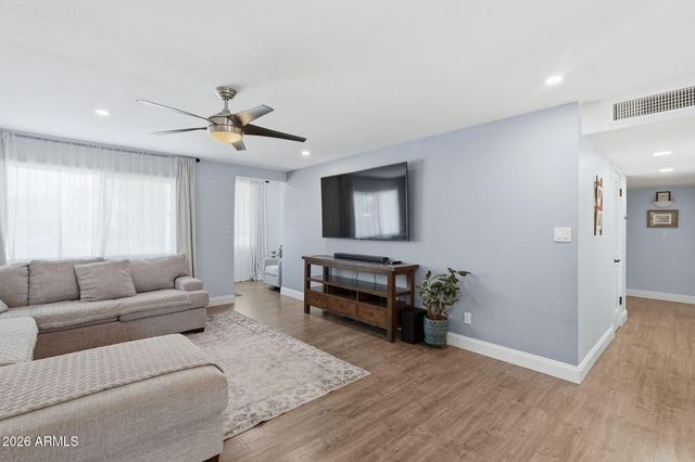4051 E EMILE ZOLA Avenue, Phoenix, AZ 85032