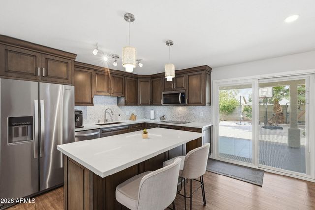 4051 E EMILE ZOLA Avenue, Phoenix, AZ 85032