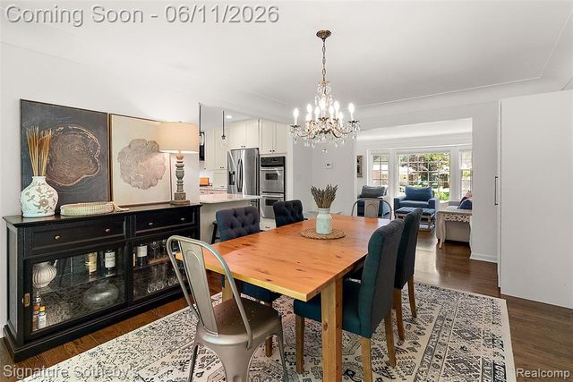 5748 Cherry Crest Drive, West Bloomfield, MI 48322