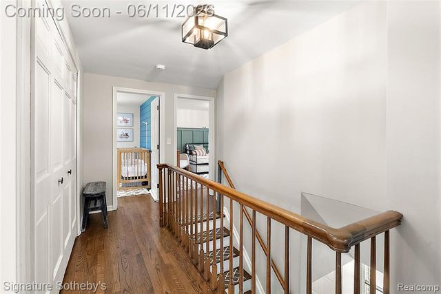 5748 Cherry Crest Drive, West Bloomfield, MI 48322