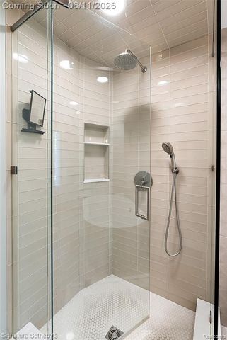 5748 Cherry Crest Drive, West Bloomfield, MI 48322