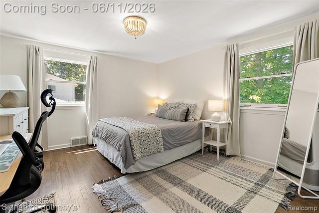 5748 Cherry Crest Drive, West Bloomfield, MI 48322