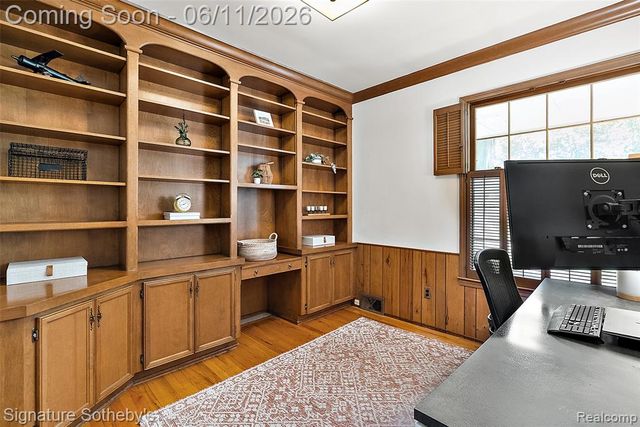 5748 Cherry Crest Drive, West Bloomfield, MI 48322