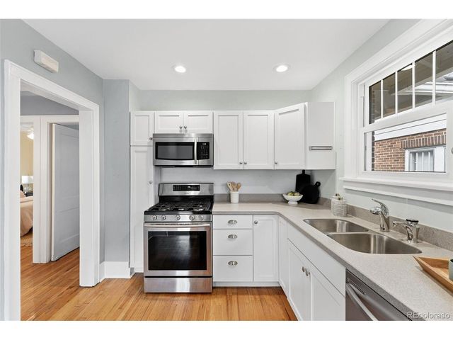 2332 N Glencoe St, Denver, CO 80207