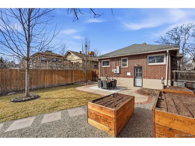 2332 N Glencoe St, Denver, CO 80207