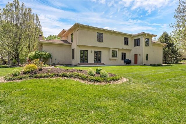 201 Fall Creek Road, Lawrence, KS 66049