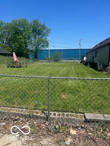 2021 Columbia Avenue, Indianapolis, IN 46202