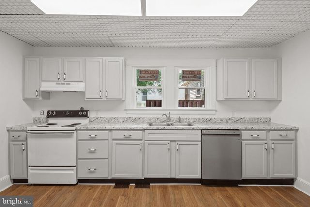 143 N 2ND ST, Mount Wolf, PA 17347