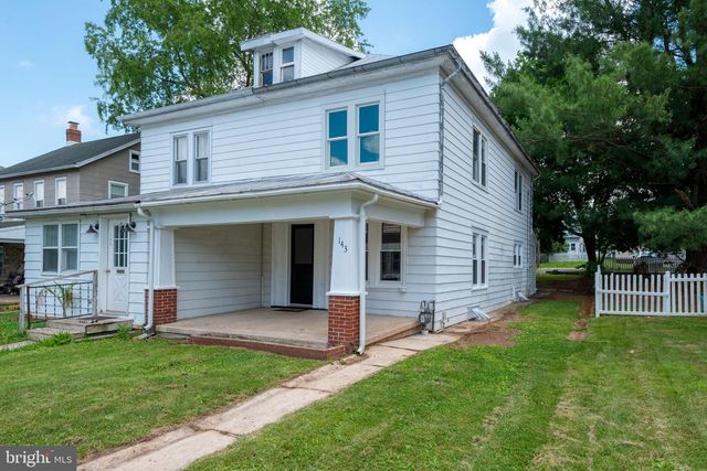 143 N 2ND ST, Mount Wolf, PA 17347