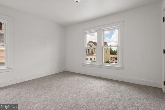 143 N 2ND ST, Mount Wolf, PA 17347