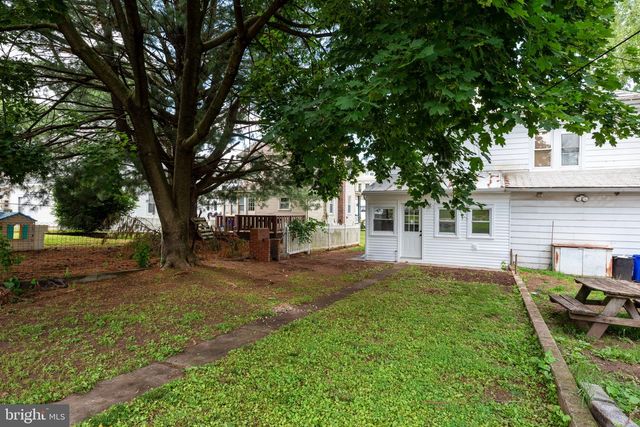 143 N 2ND ST, Mount Wolf, PA 17347