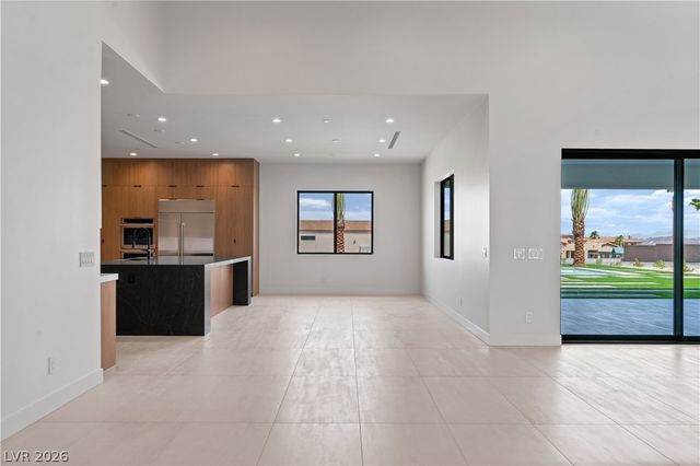 470 East Paradise Hills Drive, Henderson, NV 89002