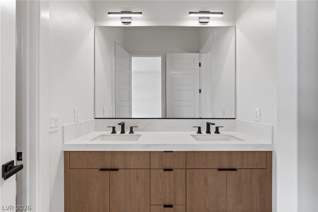470 East Paradise Hills Drive, Henderson, NV 89002