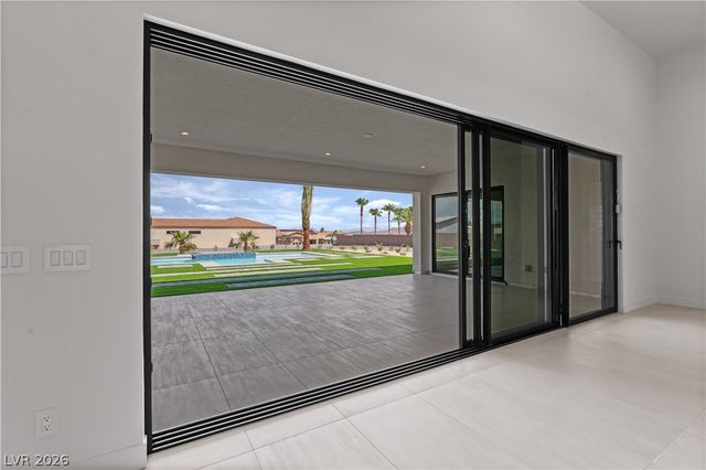 470 East Paradise Hills Drive, Henderson, NV 89002