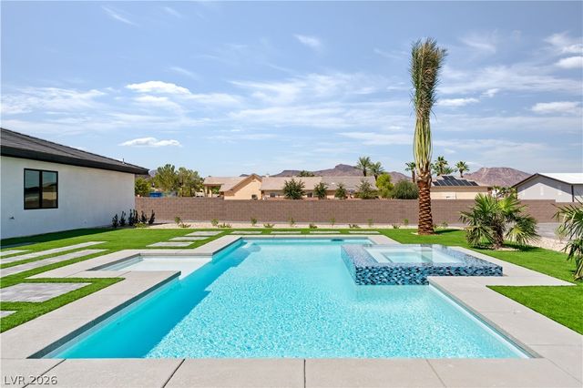 470 East Paradise Hills Drive, Henderson, NV 89002