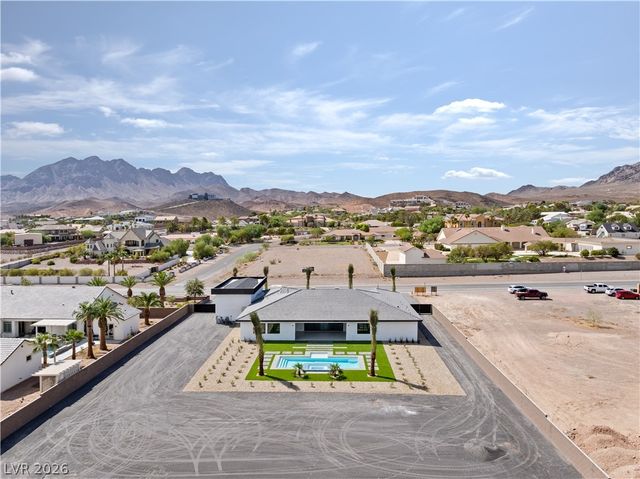 470 East Paradise Hills Drive, Henderson, NV 89002