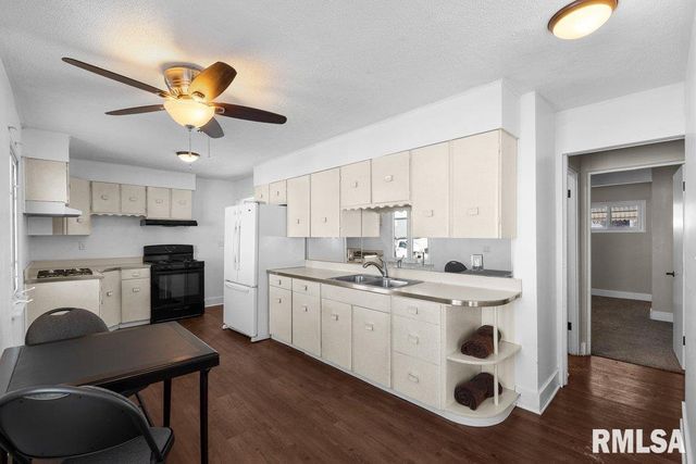 3139 W 1ST Street, Davenport, IA 52804