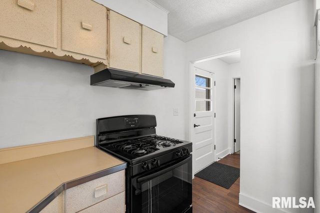 3139 W 1ST Street, Davenport, IA 52804