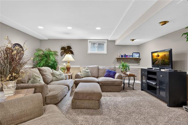 6371 E Dickenson Place, Denver, CO 80222