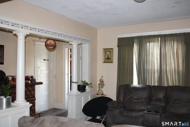 111 Bond Street, Hartford, CT 06114