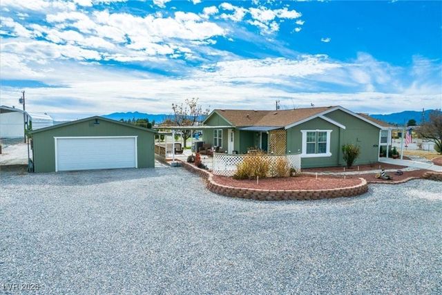 1821 Greta Boulevard, Pahrump, NV 89060