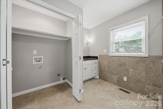 8035 Old NC 10 None, Hickory, NC 28602
