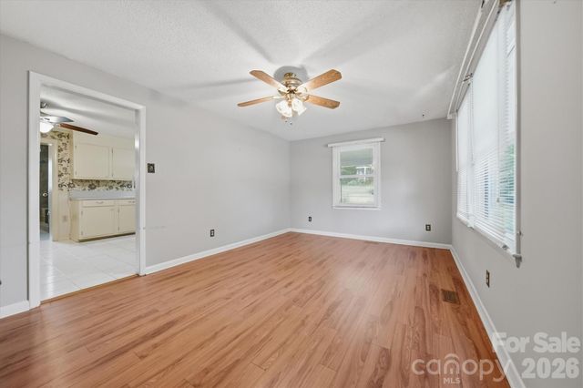 8035 Old NC 10 None, Hickory, NC 28602