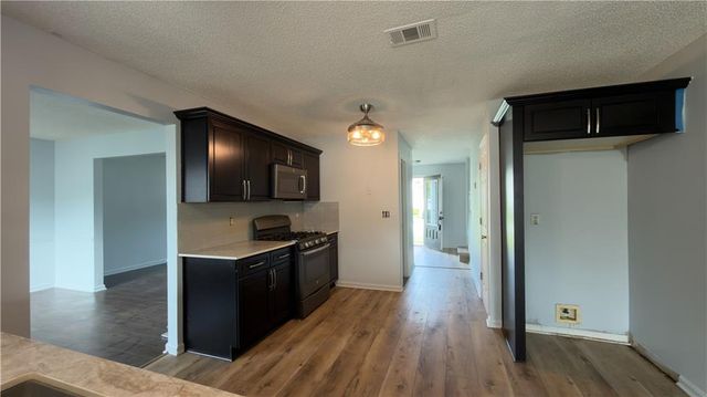 2270 Briar Knoll Road, Lithonia, GA 30058