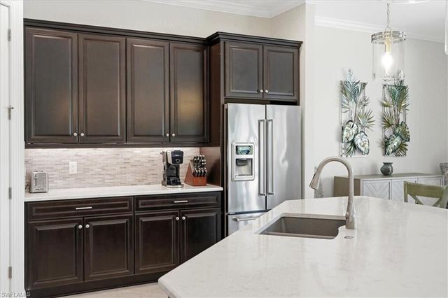 4559 Tamarind WAY, Naples, FL 34119