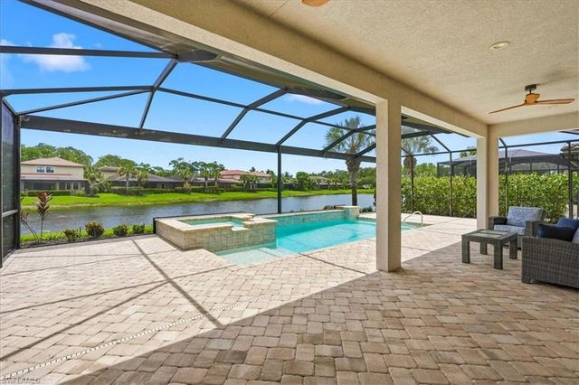 4559 Tamarind WAY, Naples, FL 34119