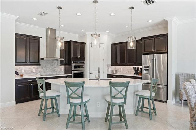 4559 Tamarind WAY, Naples, FL 34119