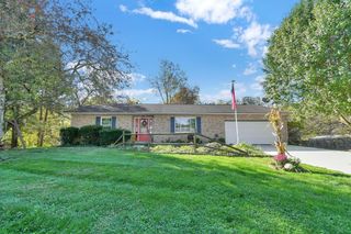 49 Kenwick Circle, Granville, OH 43023