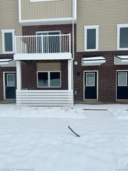 4813 Parkside Lane, Troy, MI 48085