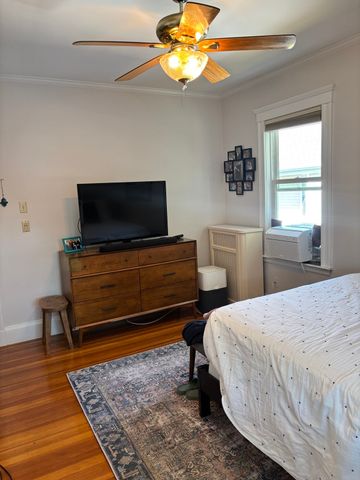 147 Manthorne Rd 2, Boston, MA 02132
