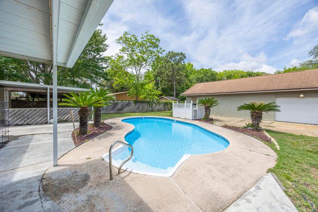 1213 Forest Heights Road, Fort Walton Beach, FL 32547