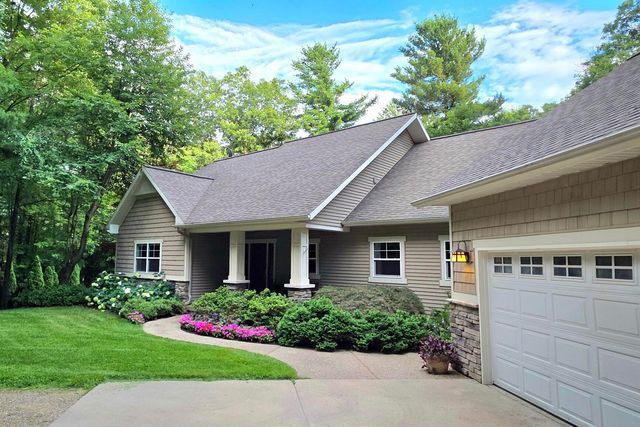 8702 E 98th Street, Ensley Twp, MI 49329