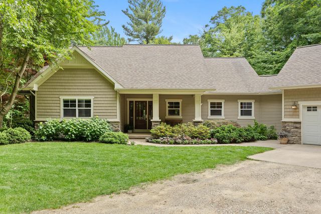 8702 E 98th Street, Ensley Twp, MI 49329