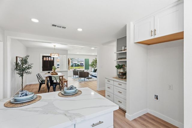 4845 N Gearhart Avenue, Fresno, CA 93726