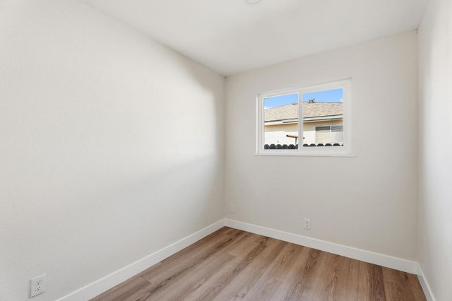 4845 N Gearhart Avenue, Fresno, CA 93726