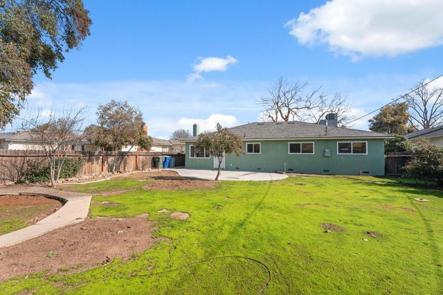 4845 N Gearhart Avenue, Fresno, CA 93726