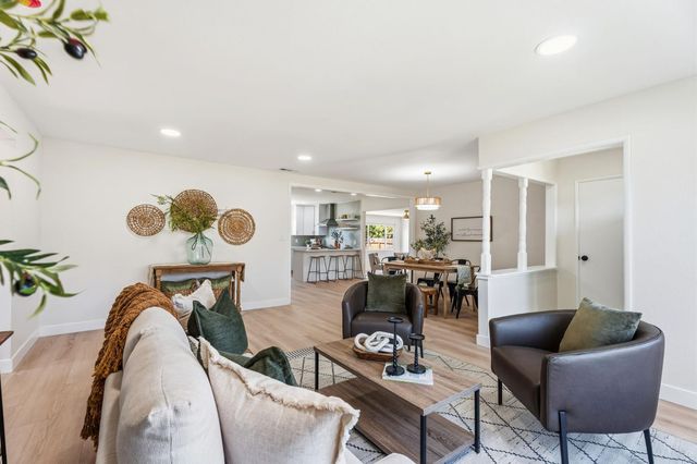 4845 N Gearhart Avenue, Fresno, CA 93726