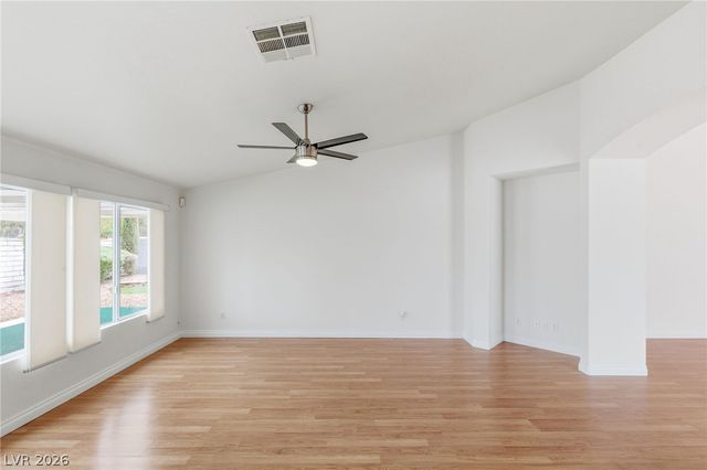 8598 Waterford Bend Street, Las Vegas, NV 89123