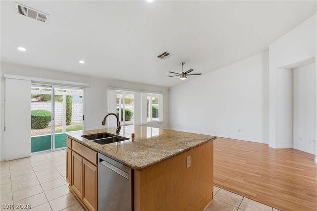 8598 Waterford Bend Street, Las Vegas, NV 89123
